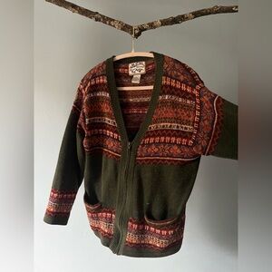 Heirloom collectibles sweater size small